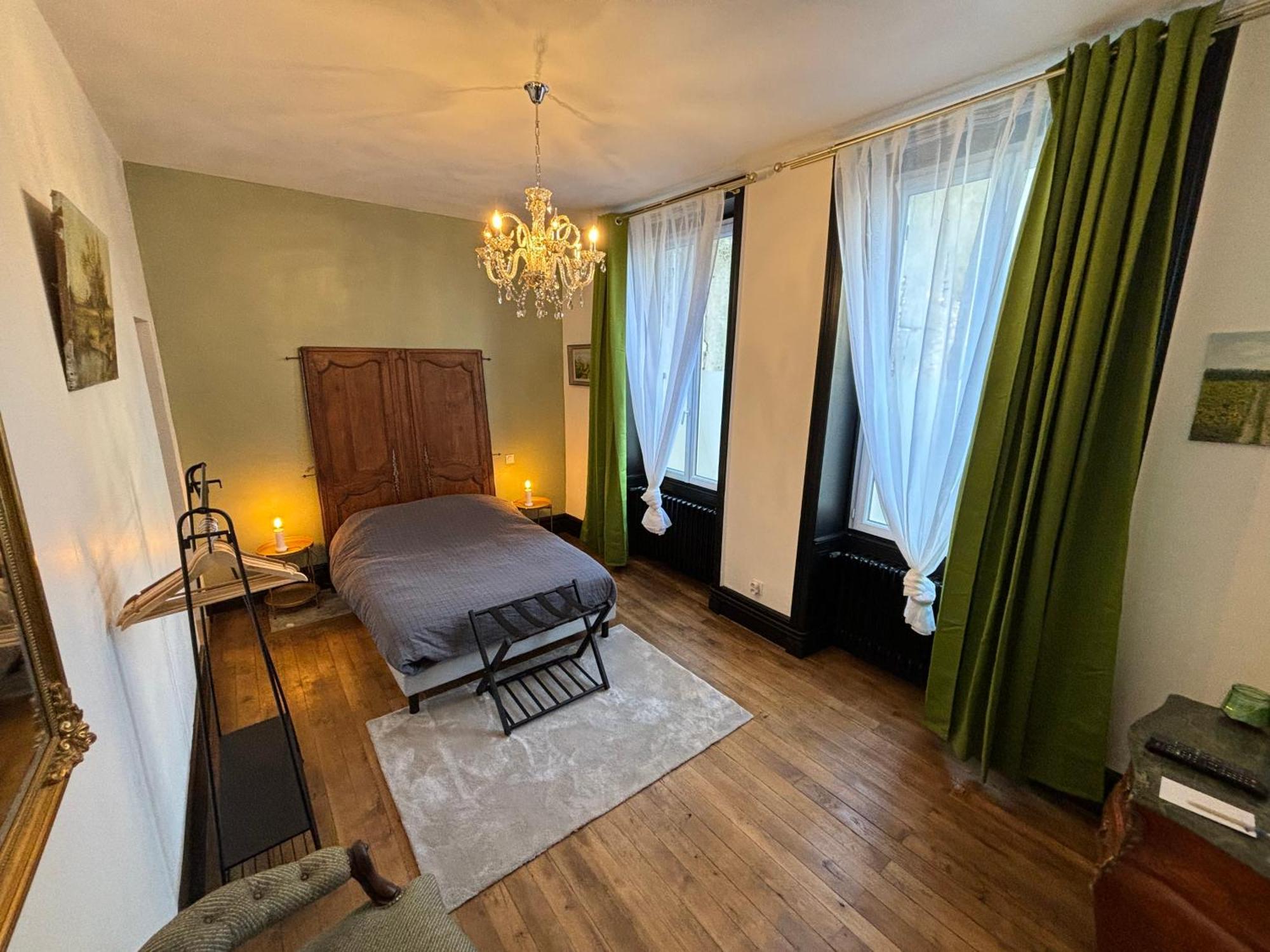 Maison A La Guitarde - Hotel Particulier Hippolyte Châteauroux Eksteriør billede