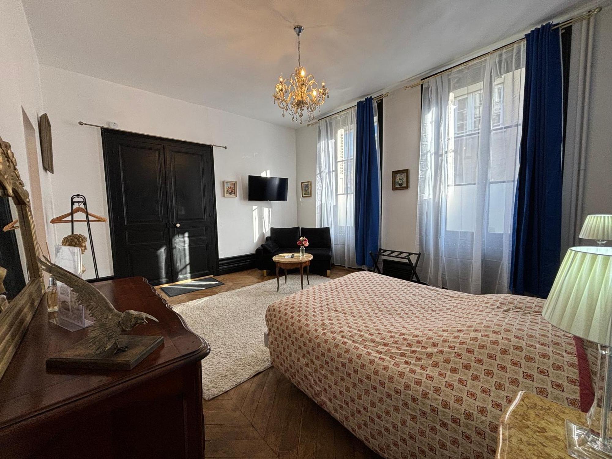 Maison A La Guitarde - Hotel Particulier Hippolyte Châteauroux Eksteriør billede